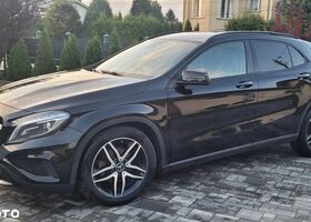 Мерседес ГЛА-Клас 2015 у Європі на Automoto.ua Чорний Мерседес ГЛА-Клас, об'ємом двигуна 2.14 л та пробігом 180 тис. км за 15255 $, фото 1 на Automoto.ua