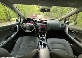 Киа Сид, объемом двигателя 1.37 л и пробегом 158 тыс. км за 8618 $, фото 23 на Automoto.ua