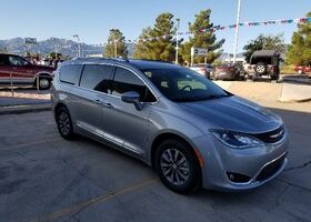 Chrysler Pacifica 2020 на тест-драйве, фото 5