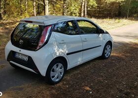 Тойота Айго, об'ємом двигуна 1 л та пробігом 39 тис. км за 7754 $, фото 5 на Automoto.ua