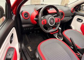 Рено Твинго 2015 в Европе на Automoto.ua Красный Рено Твинго, объемом двигателя 1 л и пробегом 31 тыс. км за 7599 $, фото 14 на Automoto.ua