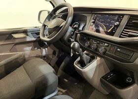 Фольксваген T6.1 Transporter 2021 у Європі на Automoto.ua Білий Фольксваген T6.1 Transporter, об'ємом двигуна 1.97 л та пробігом 81 тис. км за 25290 $, фото 1 на Automoto.ua