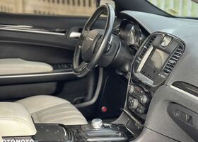 Крайслер 300 S, об'ємом двигуна 3.6 л та пробігом 180 тис. км за 8618 $, фото 31 на Automoto.ua