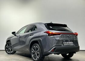 Сірий Лексус UX, об'ємом двигуна 1.99 л та пробігом 30 тис. км за 30218 $, фото 8 на Automoto.ua