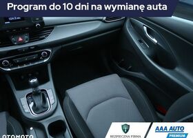 Хендай i30, об'ємом двигуна 1 л та пробігом 29 тис. км за 15119 $, фото 8 на Automoto.ua