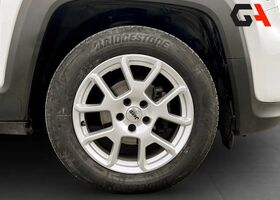 Джип Ренегат 2023 в Европе на Automoto.ua Белый Джип Ренегат, объемом двигателя 1.6 л и пробегом 92 тыс. км за 22630 $, фото 8 на Automoto.ua