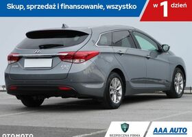 Хендай і40, об'ємом двигуна 2 л та пробігом 64 тис. км за 14255 $, фото 5 на Automoto.ua