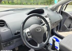 Тойота Яріс, об'ємом двигуна 1.3 л та пробігом 130 тис. км за 3866 $, фото 8 на Automoto.ua