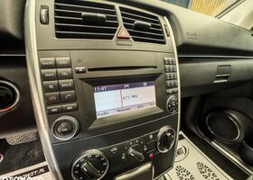 Мерседес Б-класс 2010 в Европе на Automoto.ua Белый Мерседес Б-класс, объемом двигателя 1 л и пробегом 242 тыс. км за 2640 $, фото 28 на Automoto.ua