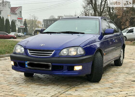 Тойота Авенсіс, Хетчбек 1997 - 2002 Hatch (T22) 1.8