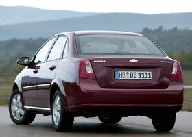 Шевроле Нубіра, Седан 2005 - н.в. 1.8 i 16V