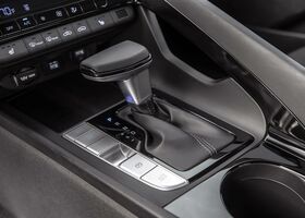 Коробка передач новой модели Hyundai Elantra 2022