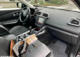 Рено Kadjar, об'ємом двигуна 1.2 л та пробігом 96 тис. км за 10799 $, фото 9 на Automoto.ua