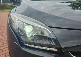 Рено Меган 2013 у Європі на Automoto.ua Чорний Рено Меган, об'ємом двигуна 1 л та пробігом 146 тис. км за 5545 $, фото 7 на Automoto.ua