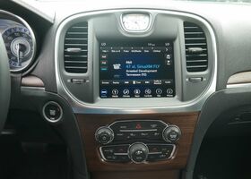 Chrysler 300 2018 зображення 11 Chrysler 300 2018 на тест-драйві, фото 11