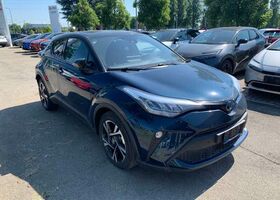 Серый Тойота C-HR, объемом двигателя 1.99 л и пробегом 1 тыс. км за 32343 $, фото 1 на Automoto.ua