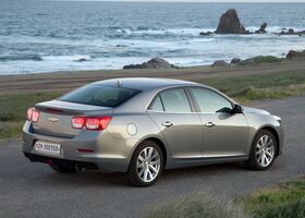 Шевроле Малібу, Седан 2012 - н.в. V 2.4 i 16V (182 Hp)