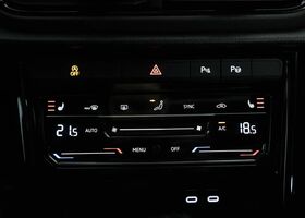 Фольксваген Ті-Рок 2025 у Європі на Automoto.ua Сірий Фольксваген Ті-Рок, об'ємом двигуна 1.5 л та пробігом 9 тис. км за 49554 $, фото 10 на Automoto.ua