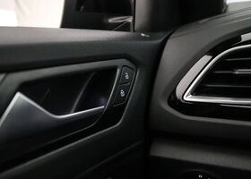 Фольксваген Ти-Рок 2025 в Европе на Automoto.ua Черный Фольксваген Ти-Рок, объемом двигателя 1.5 л и пробегом 24 тыс. км за 47813 $, фото 14 на Automoto.ua