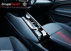 Альфа Ромео Джуніор 2025 у Європі на Automoto.ua Сірий Альфа Ромео Джуніор, об'ємом двигуна 1 л та пробігом 5 тис. км за 144715 $, фото 6 на Automoto.ua