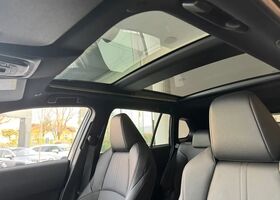 Тойота Corolla Cross 2025 в Европе на Automoto.ua Черный Тойота Corolla Cross, объемом двигателя 2 л и пробегом 8 тыс. км за 39130 $, фото 3 на Automoto.ua