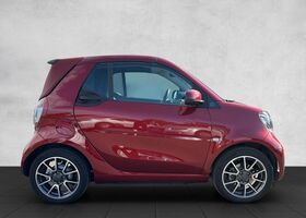 Червоний Смарт Fortwo, об'ємом двигуна 0 л та пробігом 8 тис. км за 17904 $, фото 5 на Automoto.ua