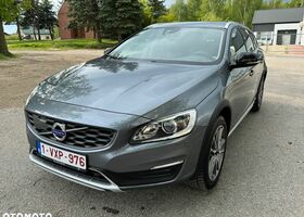 Вольво V60 Cross Country, об'ємом двигуна 1.97 л та пробігом 162 тис. км за 12937 $, фото 2 на Automoto.ua