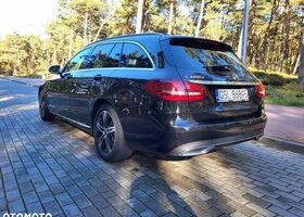 Мерседес Ц-Клас 2019 у Європі на Automoto.ua Чорний Мерседес Ц-Клас, об'ємом двигуна 1 л та пробігом 166 тис. км за 20073 $, фото 35 на Automoto.ua
