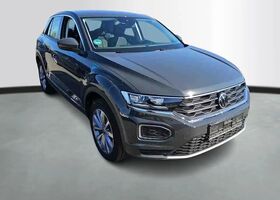 Фольксваген Ти-Рок 2021 в Европе на Automoto.ua Серый Фольксваген Ти-Рок, объемом двигателя 1.5 л и пробегом 44 тыс. км за 31486 $, фото 1 на Automoto.ua