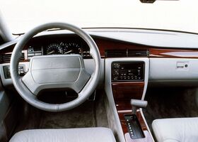 Каділак Seville, Седан 1991 - 1997 V8 4.6 Northstar
