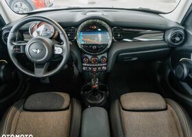 Міні Cooper, об'ємом двигуна 1.5 л та пробігом 15 тис. км за 25032 $, фото 5 на Automoto.ua