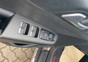 Кіа Sportage, об'ємом двигуна 1.59 л та пробігом 21 тис. км за 24891 $, фото 17 на Automoto.ua