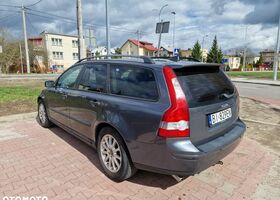 Вольво В50, объемом двигателя 2.44 л и пробегом 349 тыс. км за 3434 $, фото 5 на Automoto.ua