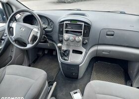 Хендай H-1, об'ємом двигуна 2.5 л та пробігом 230 тис. км за 2786 $, фото 5 на Automoto.ua