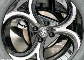 Альфа Ромео Джуниор 2025 в Европе на Automoto.ua Серый Альфа Ромео Джуниор, объемом двигателя 1 л и пробегом 350 тыс. км за 34601 $, фото 13 на Automoto.ua