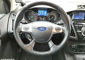 Форд Фокус, объемом двигателя 2 л и пробегом 289 тыс. км за 6674 $, фото 28 на Automoto.ua