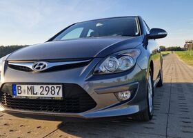 Хендай i30, объемом двигателя 1.4 л и пробегом 181 тыс. км за 4514 $, фото 3 на Automoto.ua