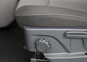 Фольксваген Transporter 2024 у Європі на Automoto.ua Сірий Фольксваген Transporter, об'ємом двигуна 2 л та пробігом 15 тис. км за 68961 $, фото 10 на Automoto.ua