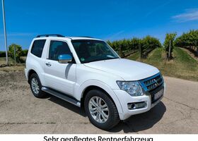 Міцубісі Паджеро 2016 у Європі на Automoto.ua Білий Міцубісі Паджеро, об'ємом двигуна 3.2 л та пробігом 51 тис. км за 41884 $, фото 2 на Automoto.ua