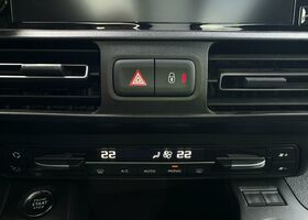 Тойота Proace Verso 2021 у Європі на Automoto.ua Тойота Proace Verso, об'ємом двигуна 1.2 л та пробігом 43 тис. км за 21890 $, фото 22 на Automoto.ua