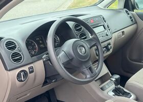 Фольксваген Golf Plus 2010 у Європі на Automoto.ua Сірий Фольксваген Golf Plus, об'ємом двигуна 1.39 л та пробігом 141 тис. км за 8736 $, фото 6 на Automoto.ua