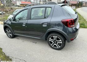 Дачия Sandero StepWay, объемом двигателя 0.9 л и пробегом 33 тыс. км за 8359 $, фото 3 на Automoto.ua