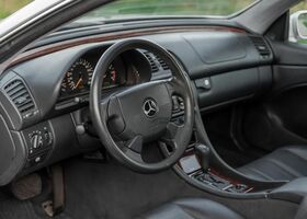 Мерседес ЦЛК-Клас 1997 у Європі на Automoto.ua Сірий Мерседес ЦЛК-Клас, об'ємом двигуна 2.3 л та пробігом 173 тис. км за 15900 $, фото 17 на Automoto.ua
