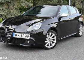 Альфа Ромео Giulietta, об'ємом двигуна 1.37 л та пробігом 134 тис. км за 7970 $, фото 6 на Automoto.ua