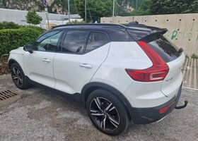 Білий Вольво XC40, об'ємом двигуна 1.97 л та пробігом 155 тис. км за 29859 $, фото 3 на Automoto.ua