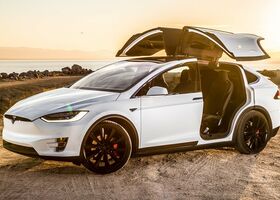 Tesla Model X 2019 на тест-драйве, фото 2