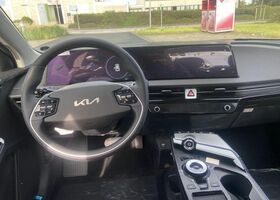 Черный Киа EV6, объемом двигателя 0 л и пробегом 10 тыс. км за 41735 $, фото 9 на Automoto.ua