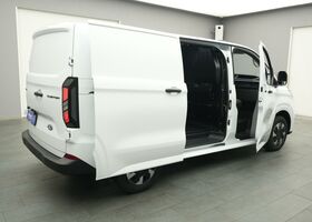 Форд Транзит Кастом 2025 в Европе на Automoto.ua Форд Транзит Кастом, объемом двигателя 2.49 л и пробегом 10 тыс. км за 41347 $, фото 40 на Automoto.ua