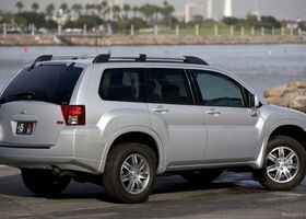 Мицубиси Эндевор, Внедорожник / Кроссовер 2004 - н.в. 3.8 i V6 24V 4WD