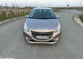 Пежо 208, объемом двигателя 1.56 л и пробегом 165 тыс. км за 6479 $, фото 1 на Automoto.ua